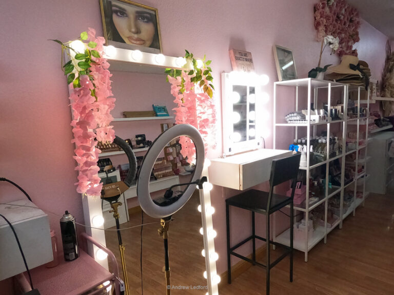 KPMakeupStudioBeautyLights 768x576